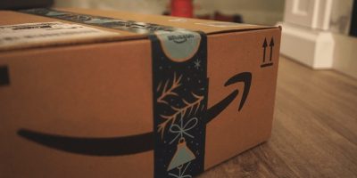 Vastaanota kaikki paketit samana päivänä Amazon Day Delivery -sovelluksella.