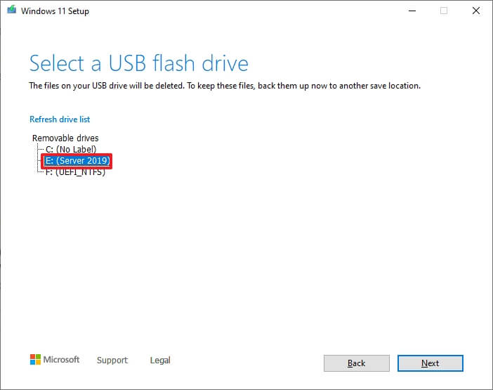 Välj USB för att ladda ner Windows 11