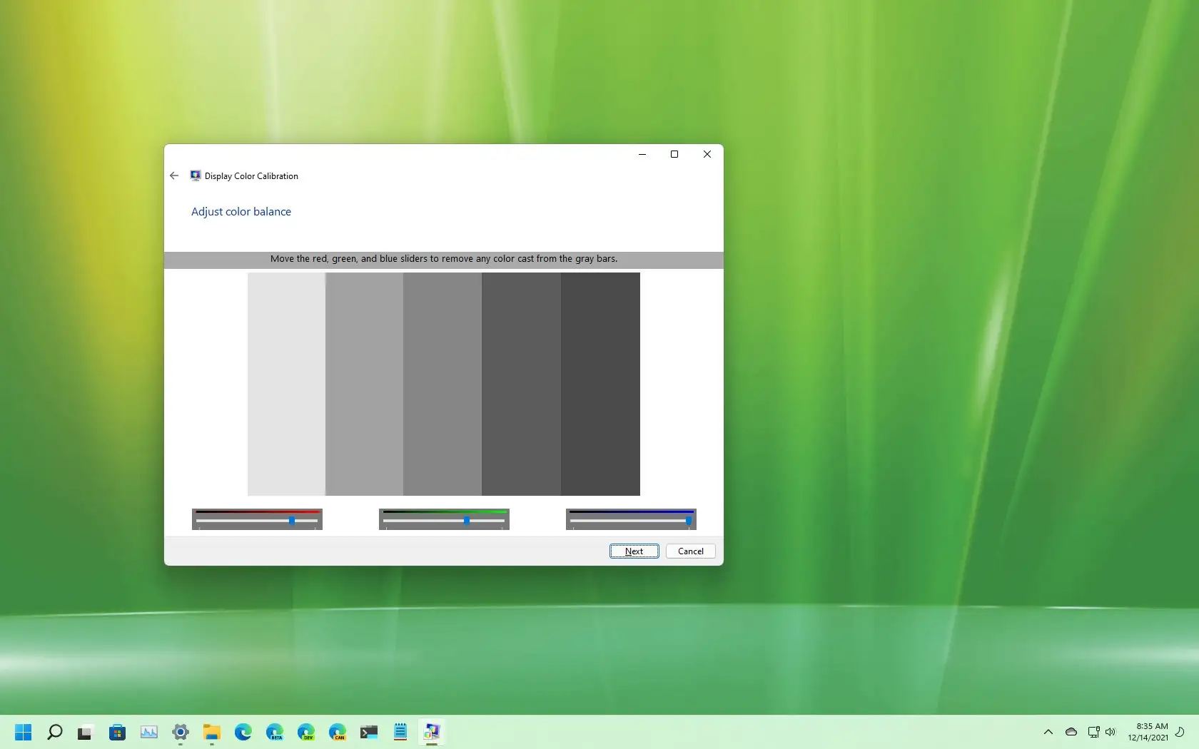 Lämpimien näytön värien korjaaminen Windows 11:ssä