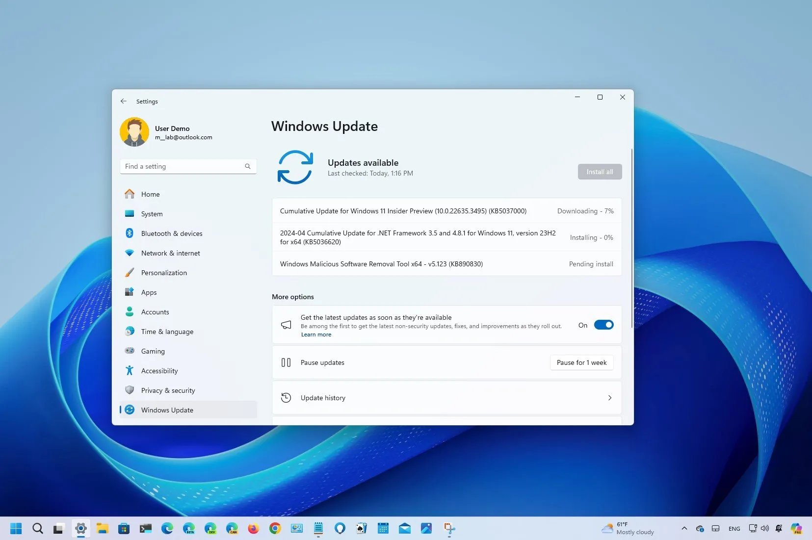 Windows 11 vie Käynnistä-valikon mainokset liian pitkälle (koontiversio 22635.3495)